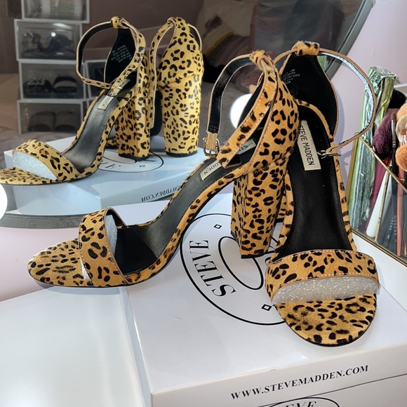 Steve Madden leopard print heels - Picture 2 of 4